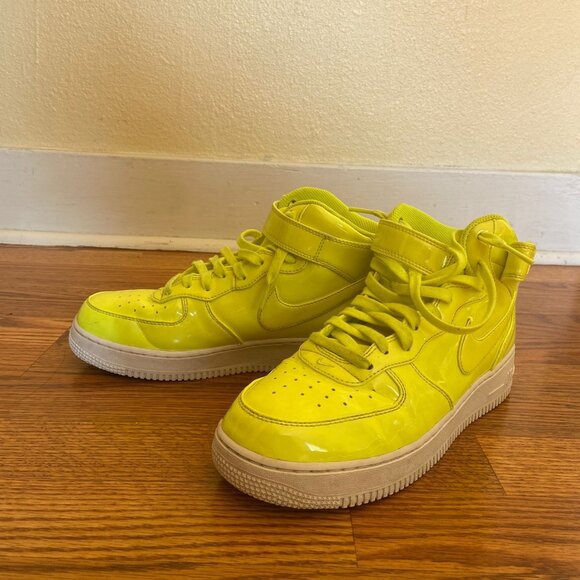 Nike Air Force 1 High '07 - "Voltage Yellow" Patent Leather - Picture 1 of 7